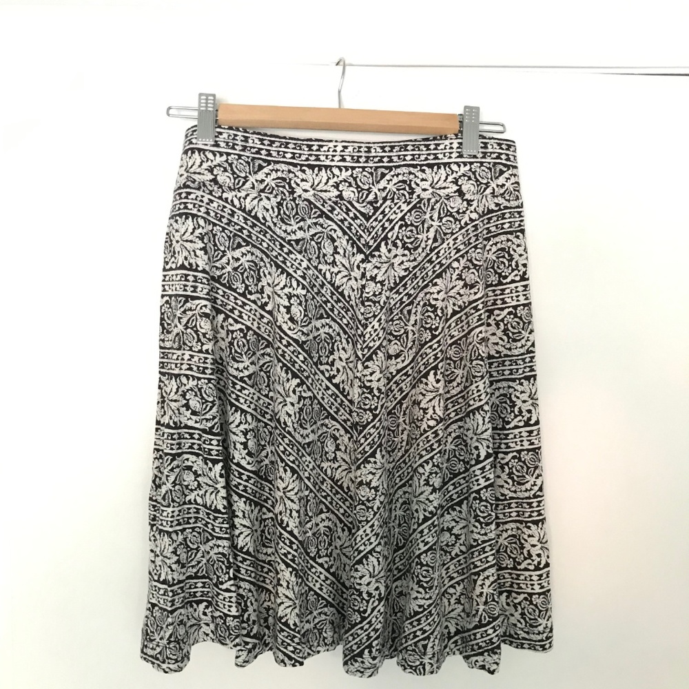 LOFT Black & White Circle Skirt